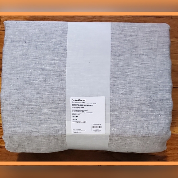 🚫SOLD🚫 Crate & Barrel King Sheet Set - Picture 2 of 2
